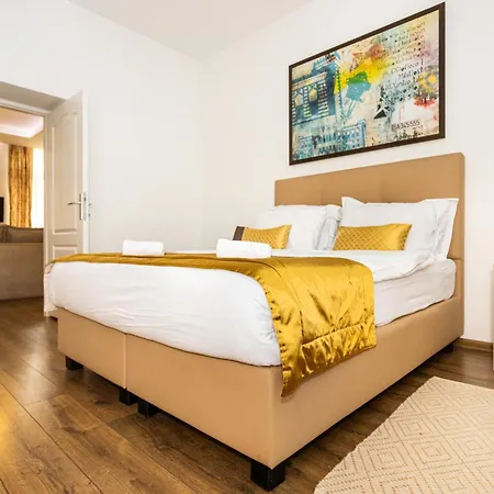 Main Promenade Apartman
